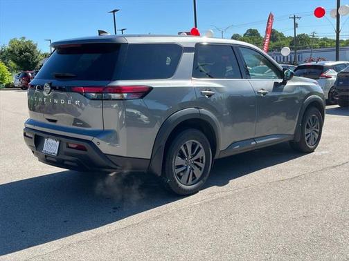 2023 Nissan Pathfinder S 4WD