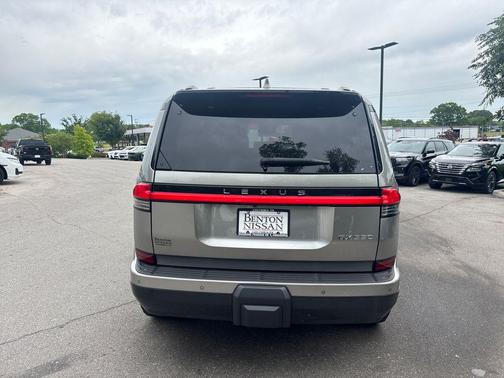 Atomic Silver 2024 Lexus GX 550 Luxury
