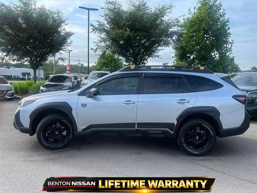 Ice Silver Metallic 2022 Subaru Outback Wilderness