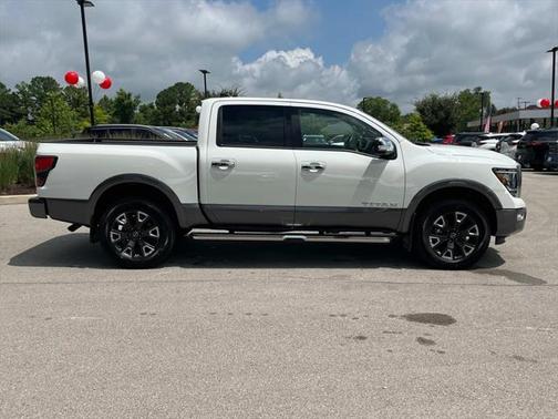 2023 Nissan Titan Platinum Reserve