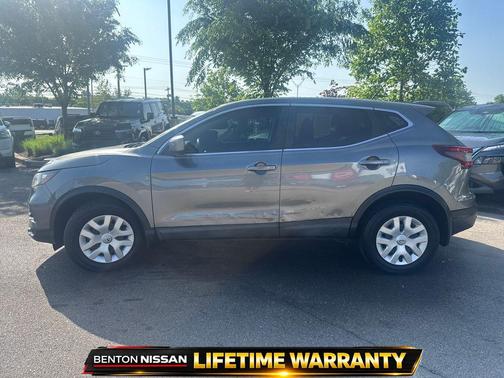 Gun Metallic 2020 Nissan Rogue Sport S