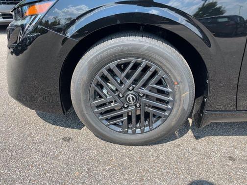 Super Black 2027 Nissan Sentra SV