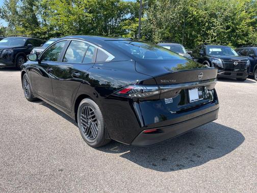 Super Black 2027 Nissan Sentra SV