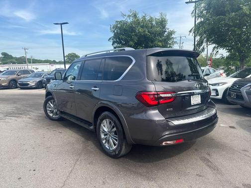 Anthracite Gray 2024 INFINITI QX80 Luxe