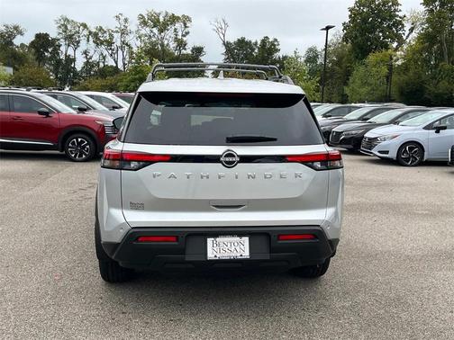 2025 Nissan Pathfinder SV FWD
