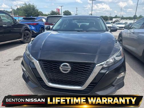 Super Black Clearcoat 2020 Nissan Altima S FWD