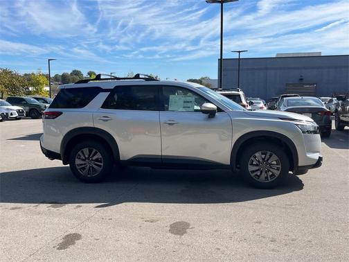 2025 Nissan Pathfinder SV FWD