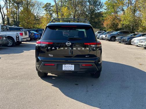 2024 Nissan Pathfinder SV FWD