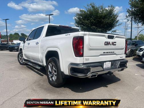 White Frost Tricoat 2022 GMC Sierra 1500 SLT
