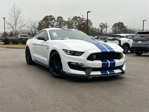 2018 Ford Shelby GT350 Base
