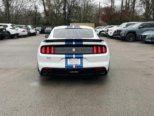 2018 Ford Shelby GT350 Base