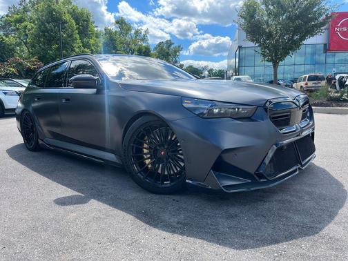Frozen Deep Grey Metallic 2025 BMW M5 Base