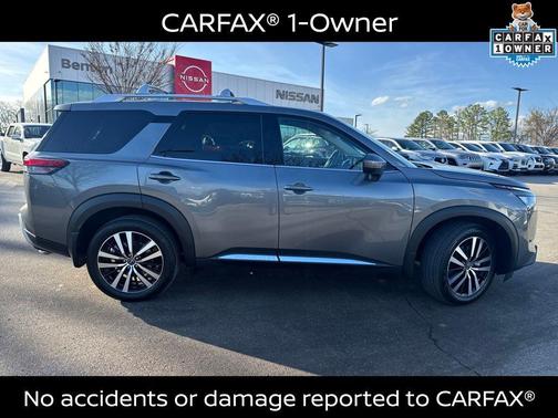 2025 Nissan Pathfinder Platinum 4WD