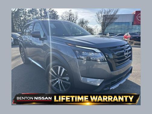 2025 Nissan Pathfinder Platinum 4WD