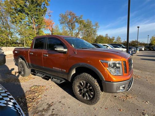 2019 Nissan Titan PRO-4X