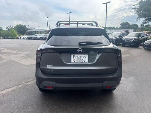 Gun Metallic 2026 Nissan Kicks SV