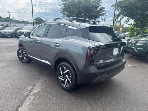Gun Metallic 2026 Nissan Kicks SV