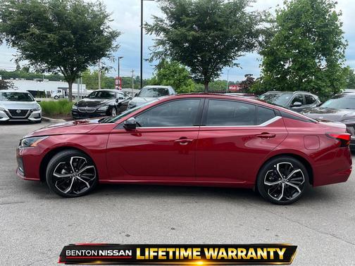 Scarlet Ember 2024 Nissan Altima SR FWD