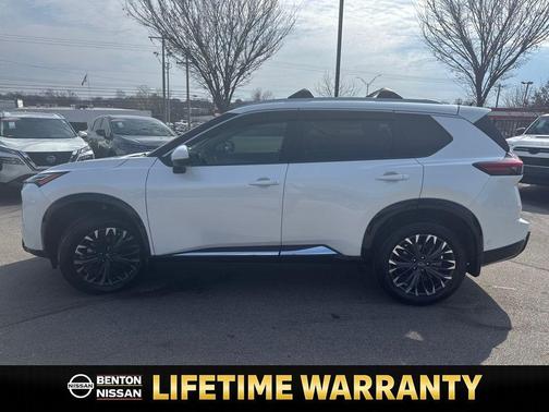 2025 Nissan Rogue Platinum