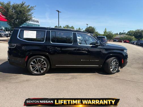 Diamond Black Crystal Pearlcoat 2022 Jeep Grand Wagoneer Series III 4x4