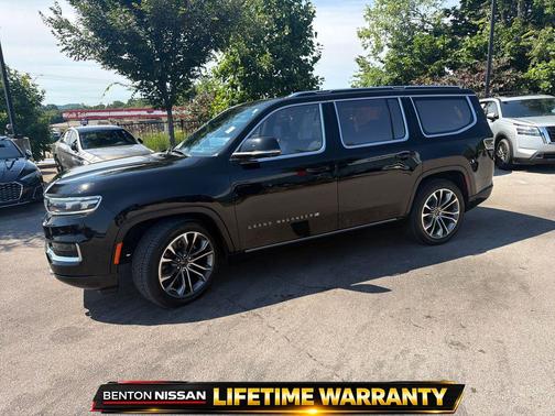 Diamond Black Crystal Pearlcoat 2022 Jeep Grand Wagoneer Series III 4x4
