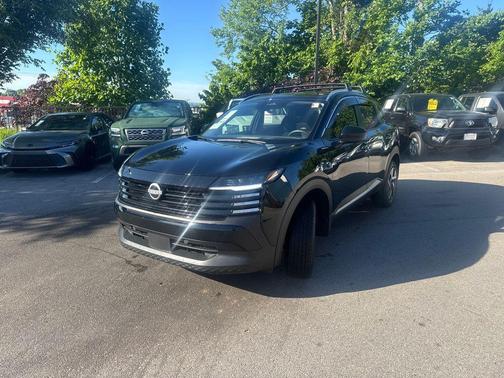 Super Black 2026 Nissan Kicks SV