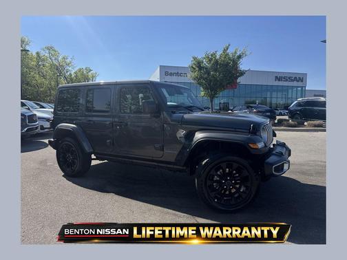 Granite Crystal Metallic Clearcoat 2025 Jeep Wrangler 4xe Sahara
