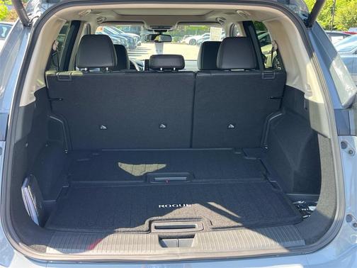 2025 Nissan Rogue Platinum