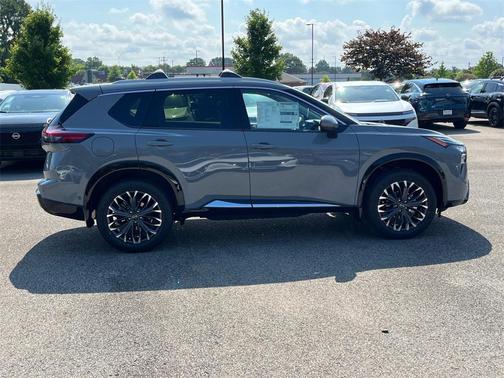 2025 Nissan Rogue Platinum