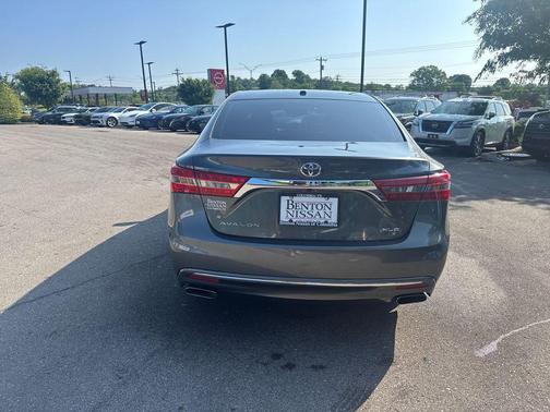 Magnetic Gray Metallic 2017 Toyota Avalon XLE Premium