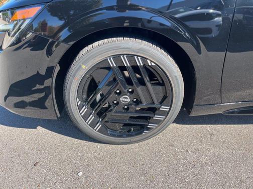 Canyon Bronze Metallic 2027 Nissan Kicks SR