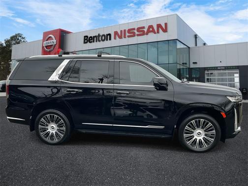 2022 Cadillac Escalade Premium Luxury