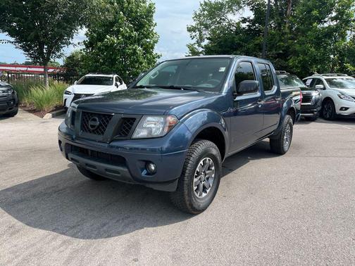 Arctic Blue Metallic 2017 Nissan Frontier Desert Runner