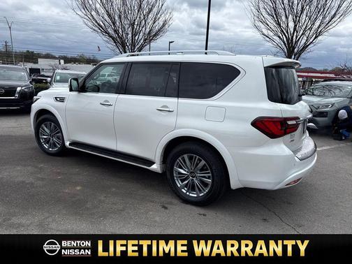 2024 INFINITI QX80 Luxe