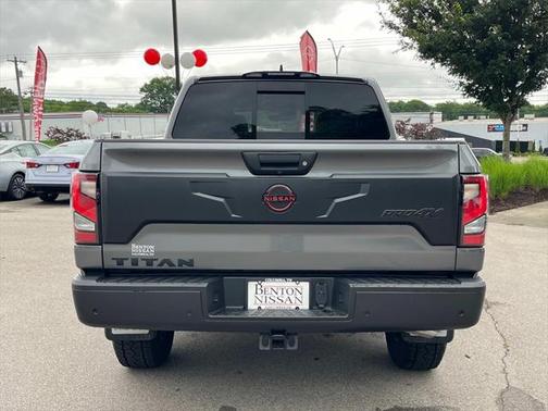 2024 Nissan Titan PRO-4X