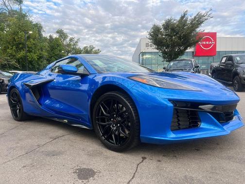 Riptide Blue Metallic 2025 Chevrolet Corvette 3LZ RWD