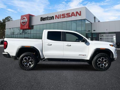 2024 GMC Canyon AT4X