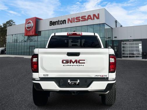 2024 GMC Canyon AT4X