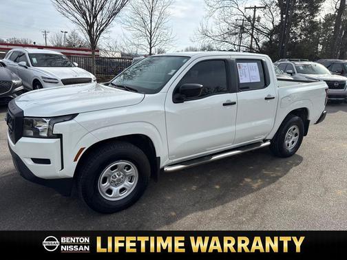 2022 Nissan Frontier S