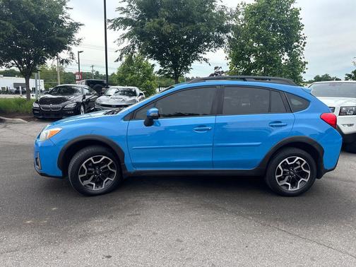 Hyper Blue 2016 Subaru Crosstrek 2.0i Limited
