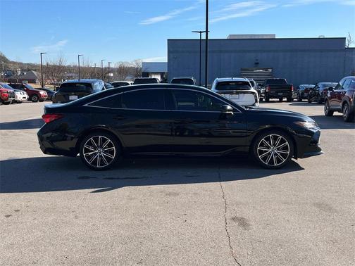 2019 Toyota Avalon Touring