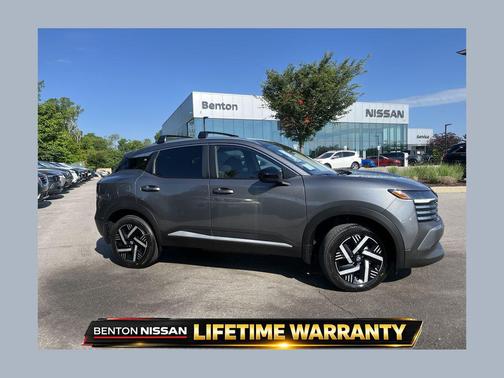 Gun Metallic 2026 Nissan Kicks SV