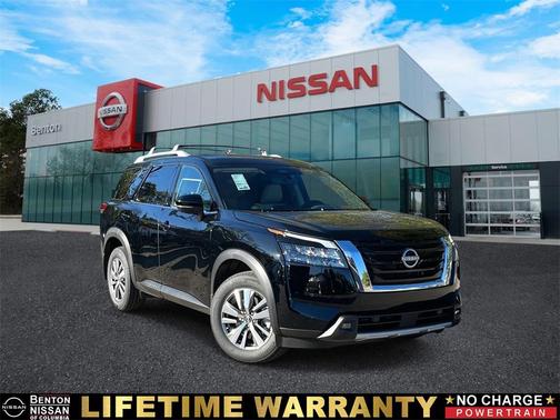 2025 Nissan Pathfinder SL 4WD
