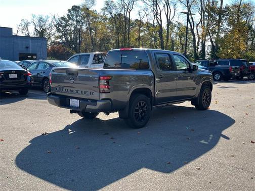 2026 Nissan Frontier SV