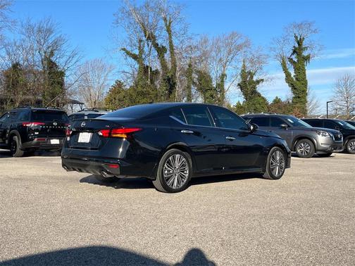 2025 Nissan Altima 2.5 SL