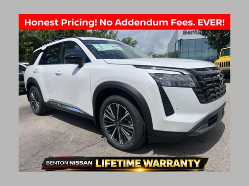 Everest White Pearl Tricoat 2026 Nissan Pathfinder Platinum