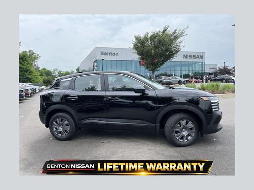 Super Black 2026 Nissan Kicks S