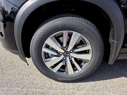 Super Black 2026 Nissan Pathfinder SL