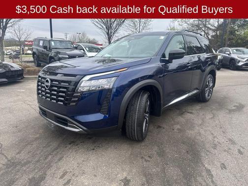 Deep Ocean Blue Pearl 2026 Nissan Pathfinder Platinum