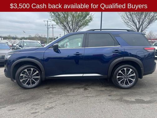 Deep Ocean Blue Pearl 2026 Nissan Pathfinder Platinum